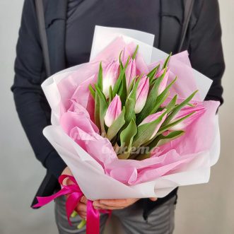 Букет из 7 розовых тюльпанов Букет из 7 розовых тюльпанов
